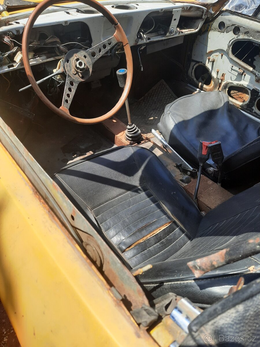 Fiat 850 Sport Spider Cabrio - 13