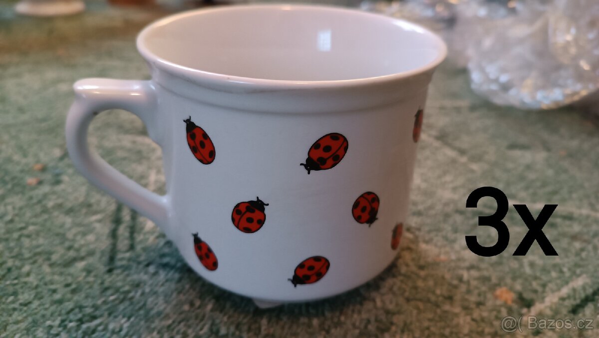 Kuchyň směs nádobí - 13