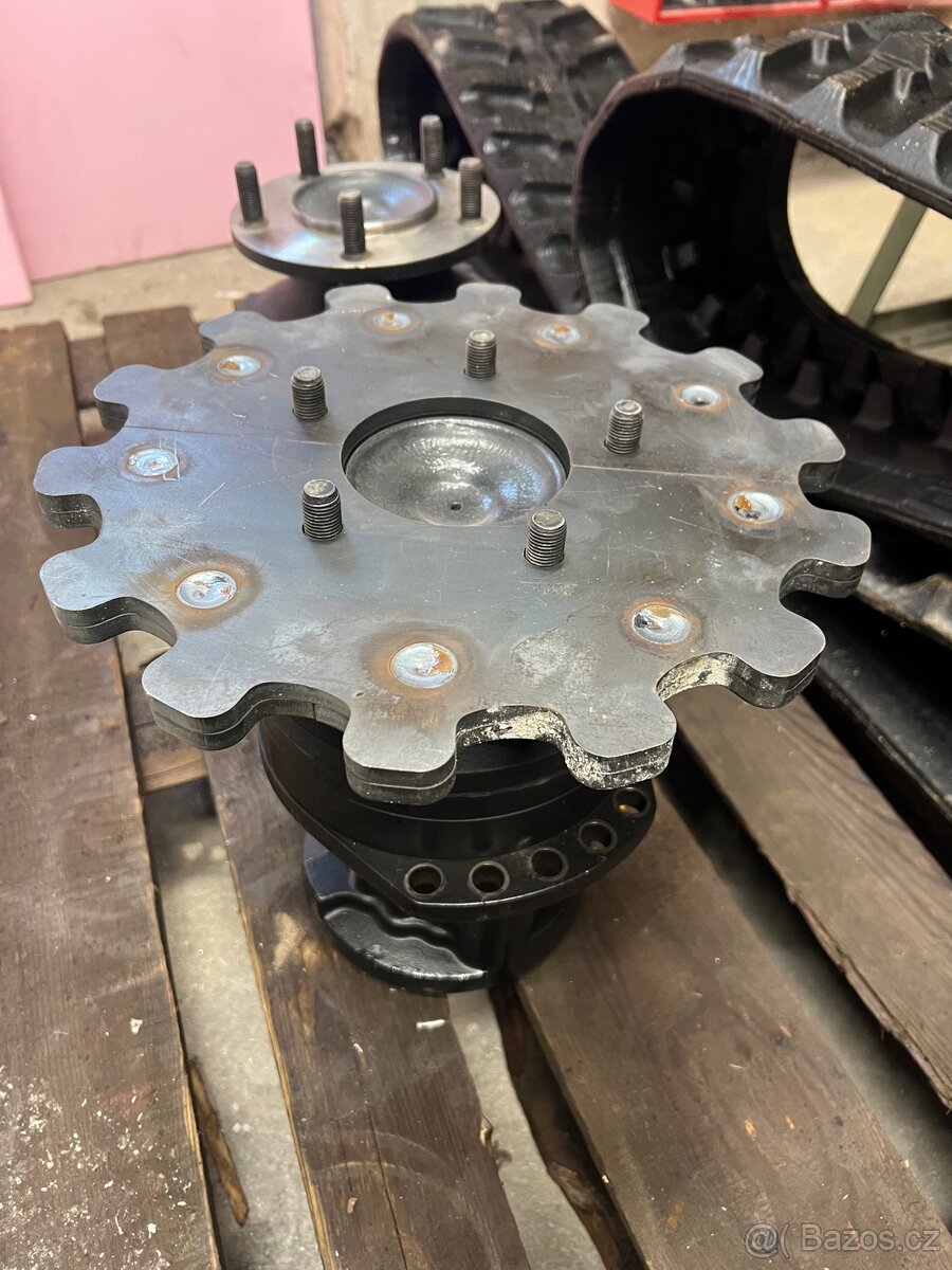 Pásový podvozek - 13