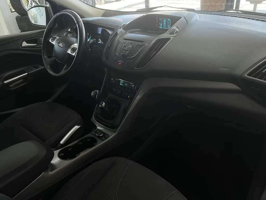 Ford Kuga 1.5 EcoBoost Sync Edition - 13