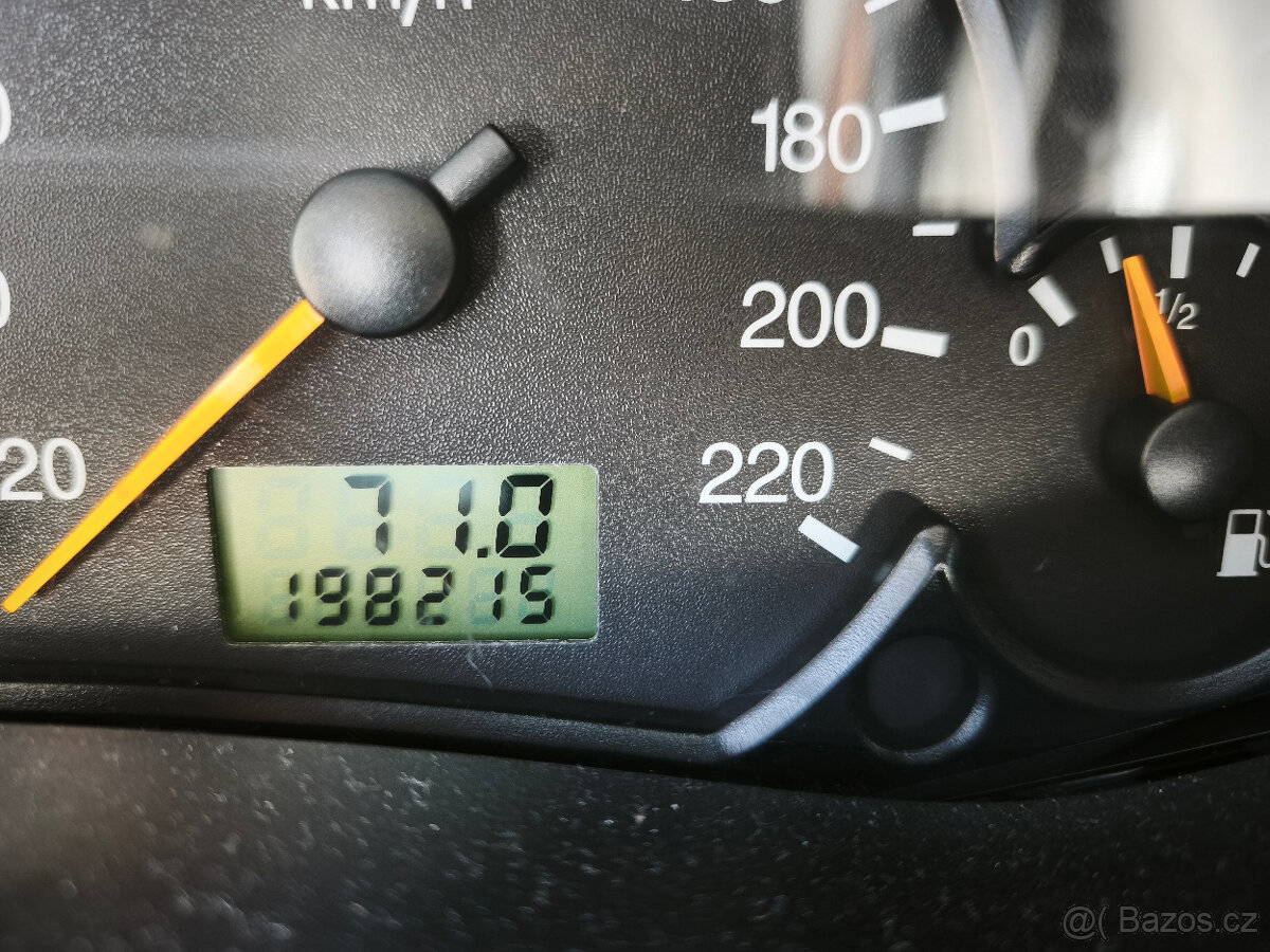 Ford Focus 1.6 16V MK1 HATCHBACK - 13