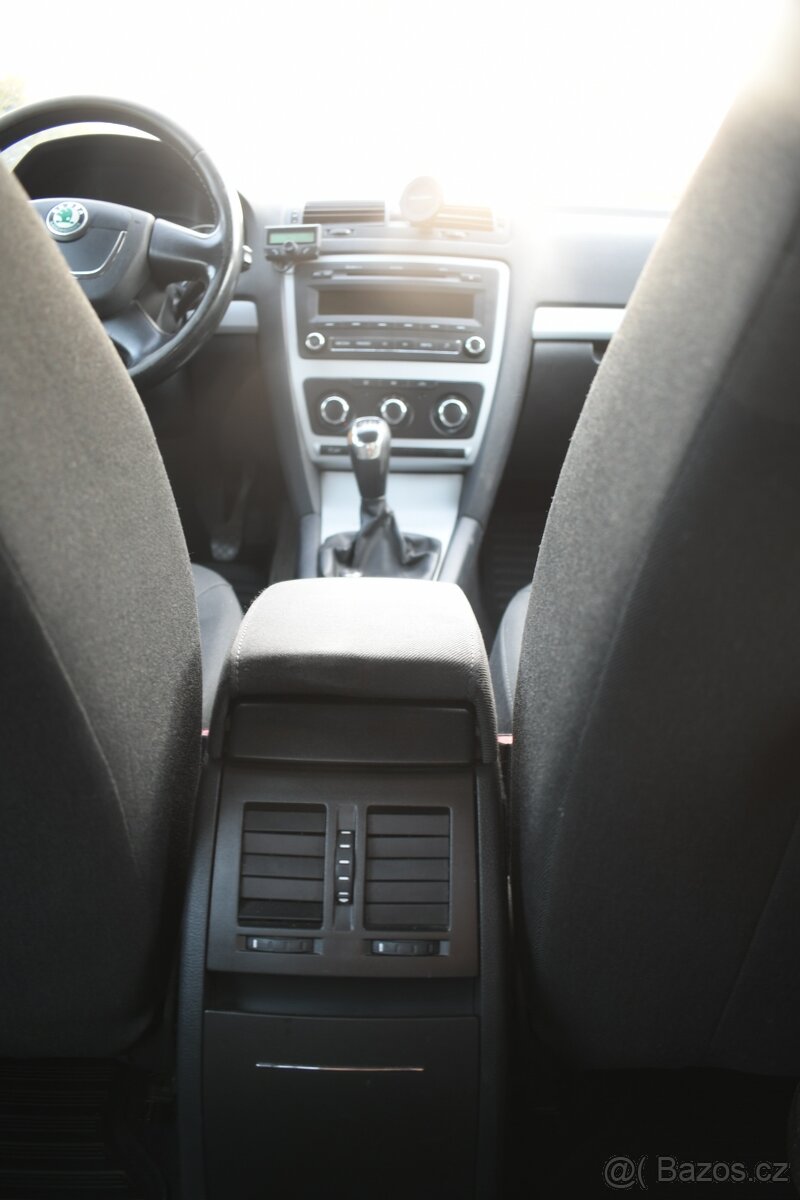 Škoda Octavia 2 facelift (2012) - 13