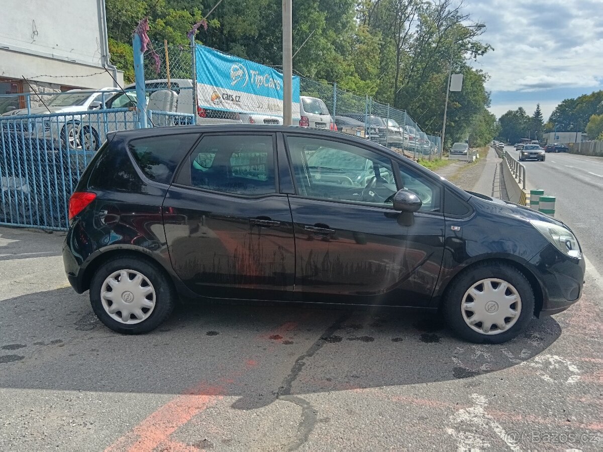 opel meriva - 13