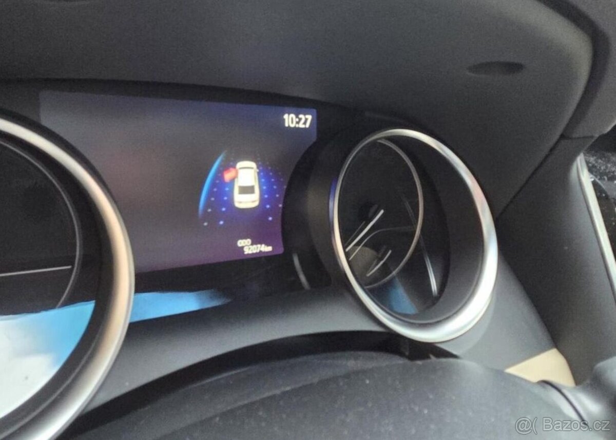 Toyota Camry 2.5-HYBRID-1.MAJITEL-DPH - 13