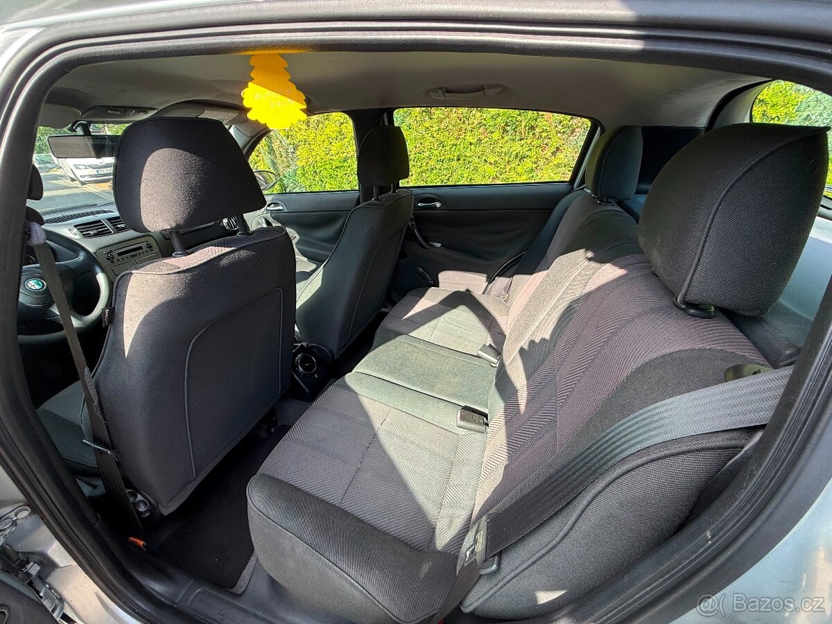 Alfa Romeo 147 1.9 JTD 85 kW - 13