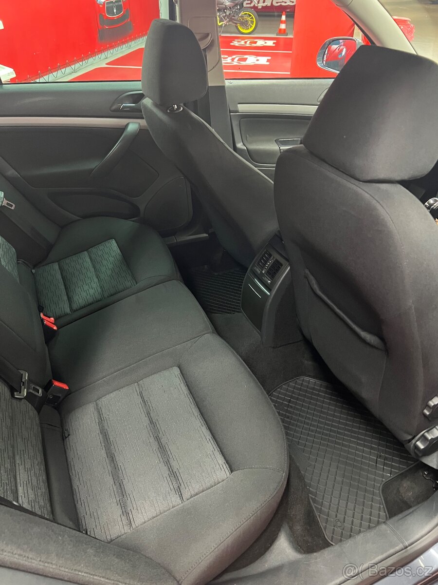 Škoda Octavia II 1.6 TDI - 13