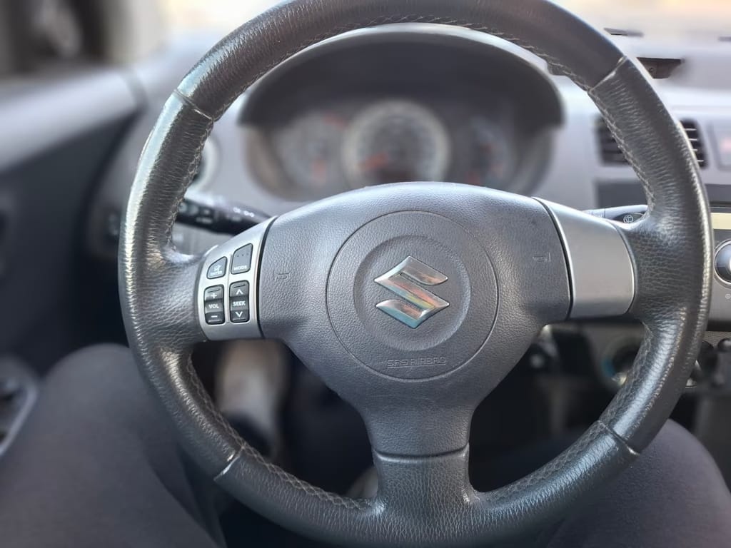 Suzuki Swift 1.3 68kw - 13