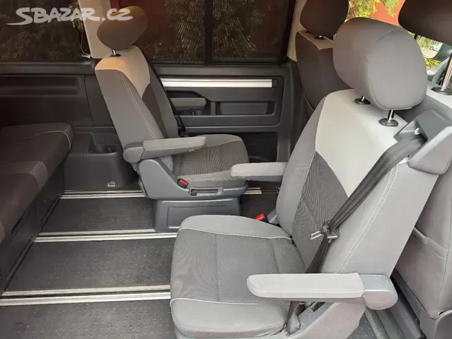 VW Multivan T5 2.0TDI 103kW,tažné,webasto,serviska - 13