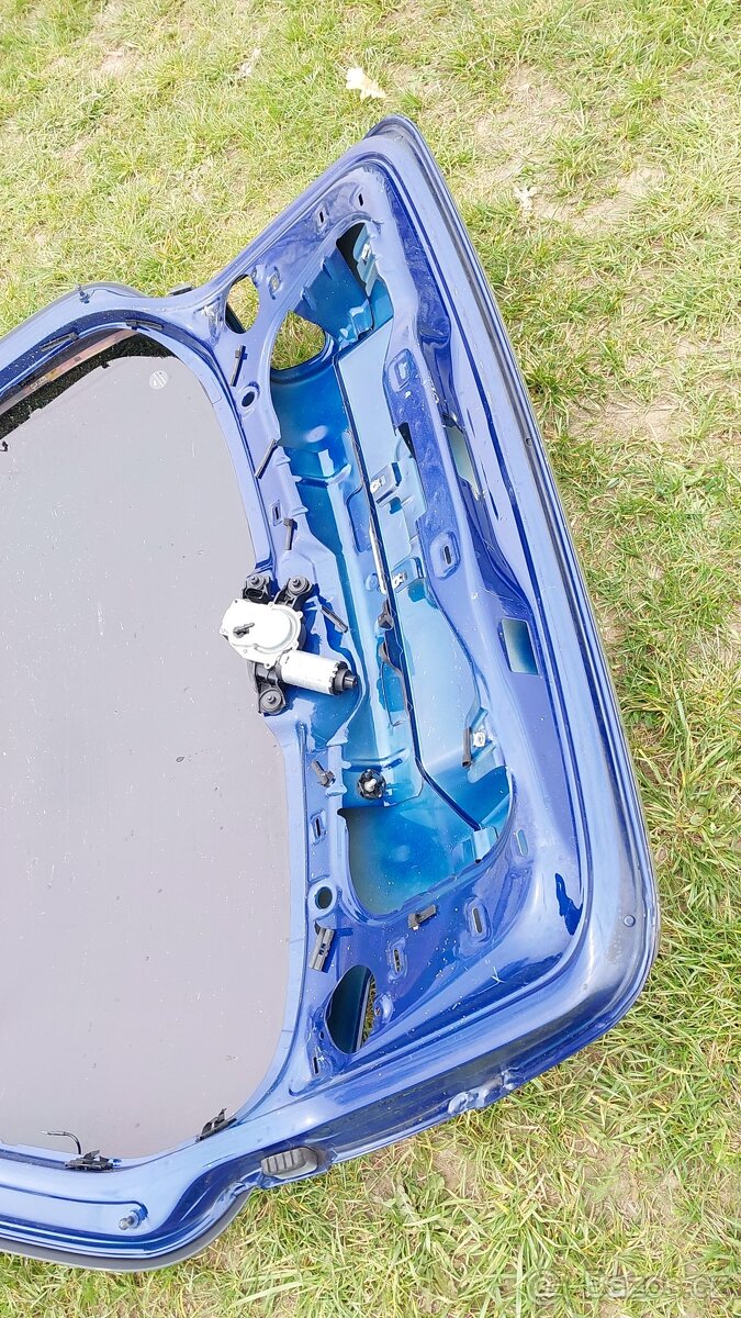 VW PASSAT B6 – DVEŘE KUFRU MODRÉ LC5E - 13