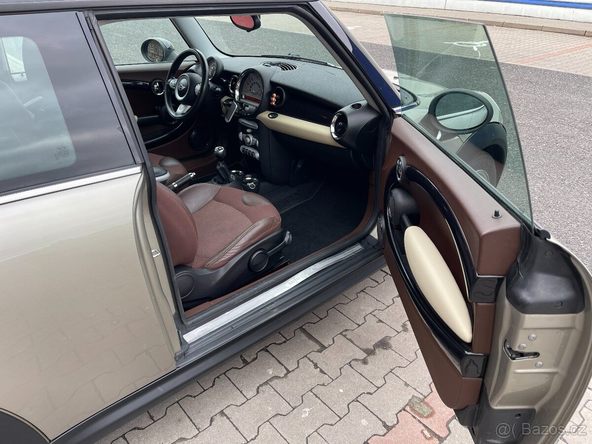 Mini Cooper Clubman 1,6 - 13