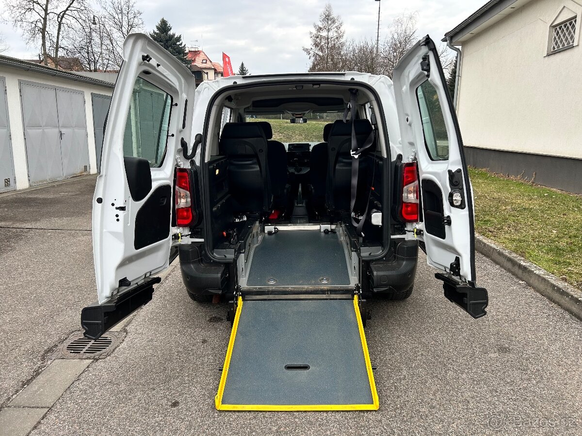 Berlingo pro převoz invalidního vozíku - 13