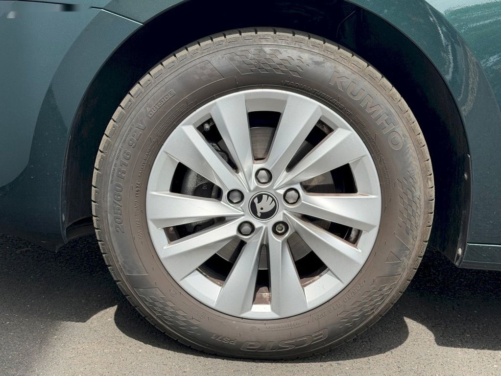 Škoda Octavia,SELECTION 1,5TSi 110kW M6F - 13