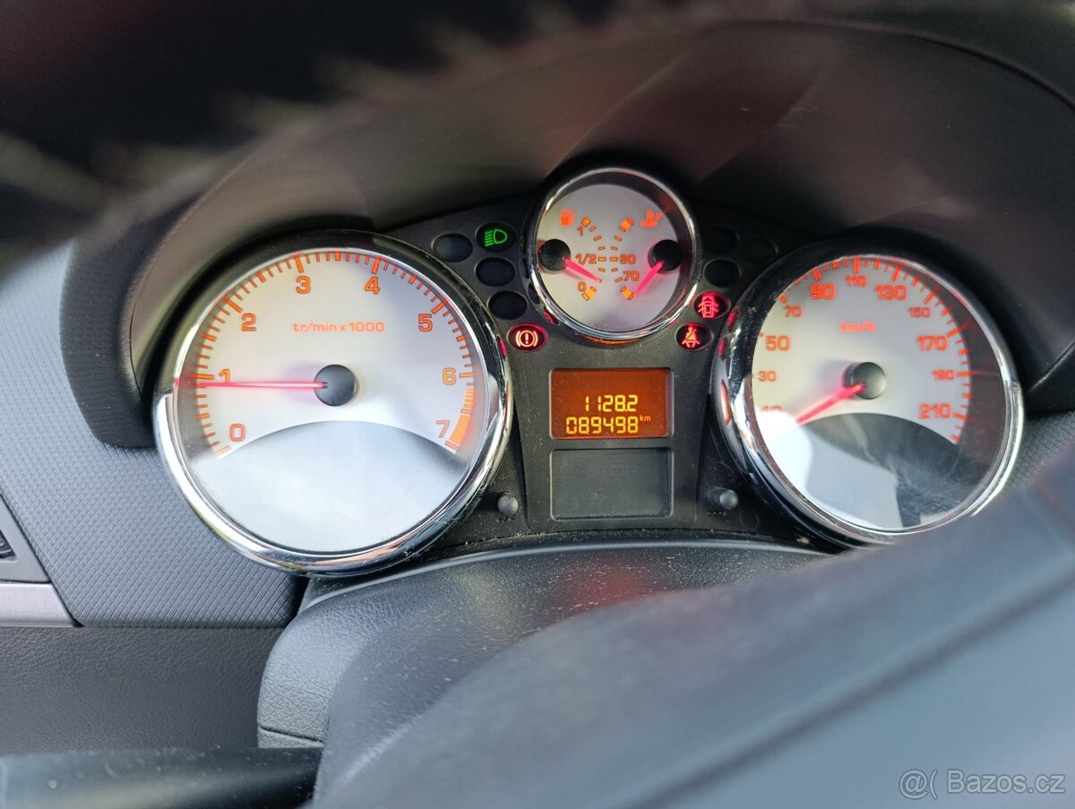 Peugeot 207 s benzínovým motorem 1.4 VTi - 13