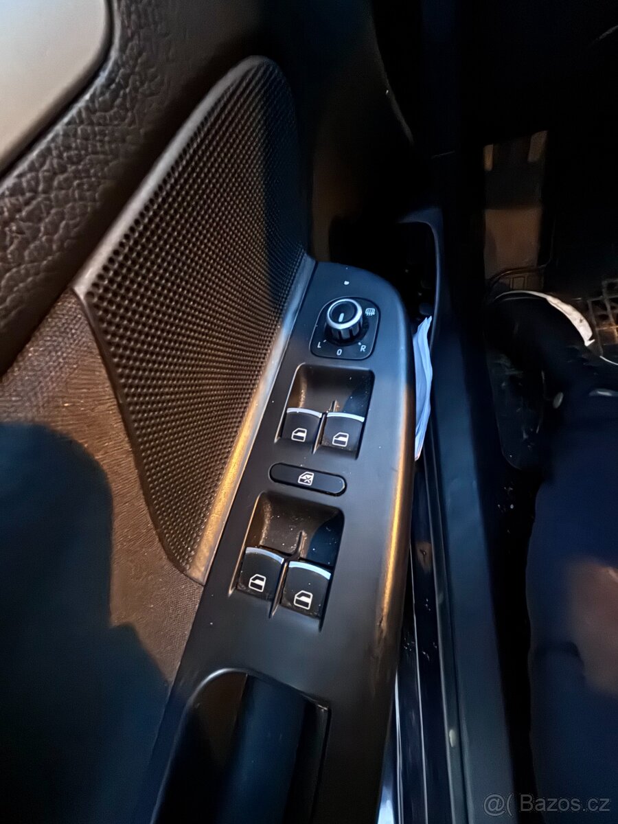 VW Golf 1.4 TSI • 90 kW • 2010 • 191 929 km • Servisní kniha - 13