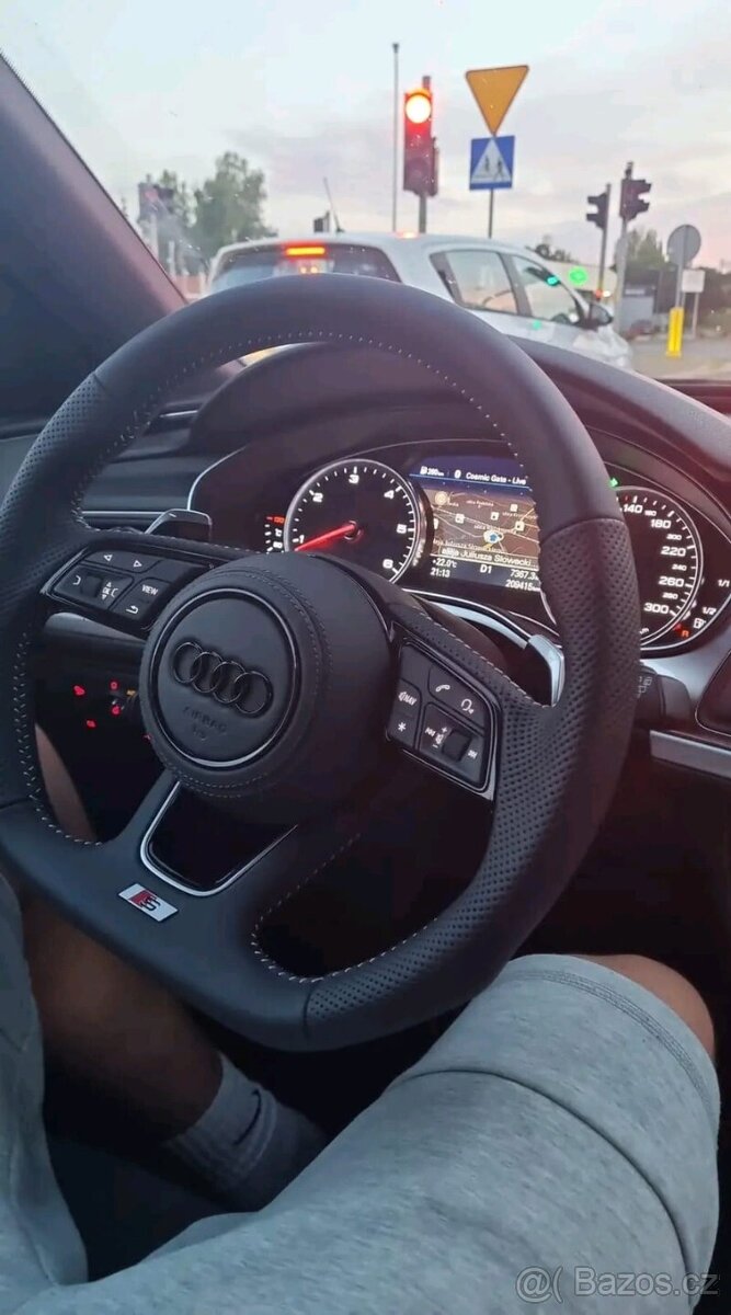 AUDI VOLANT - ZKOSENY - AIRBAG - RS ALU PADLA - 13