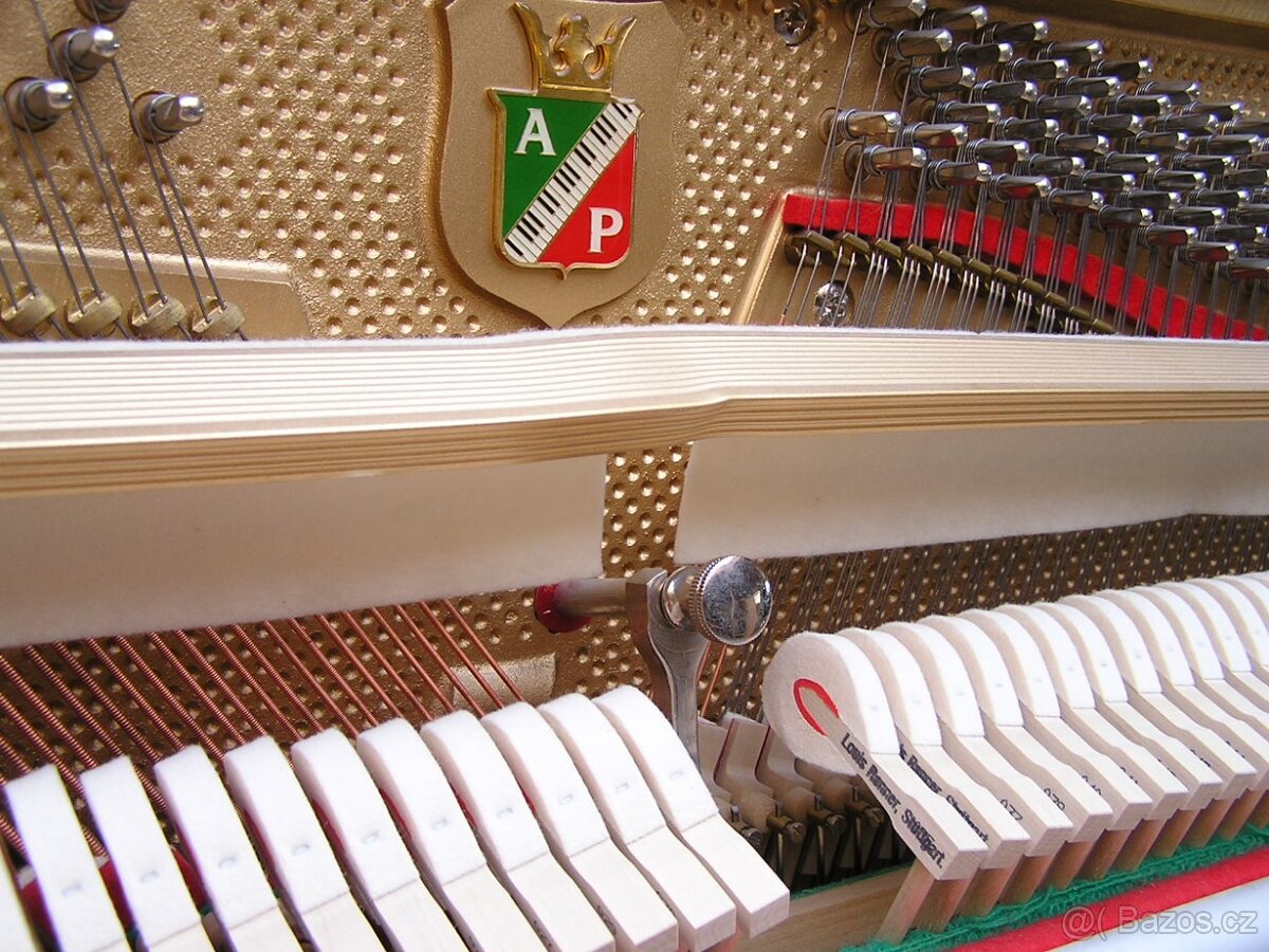 Prodám pianino Petrof P 125 - 13