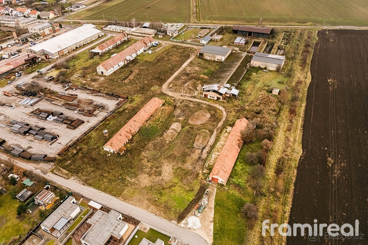 Prodej komerčního pozemku - 9422 m2, ev.č. 01977 - 13