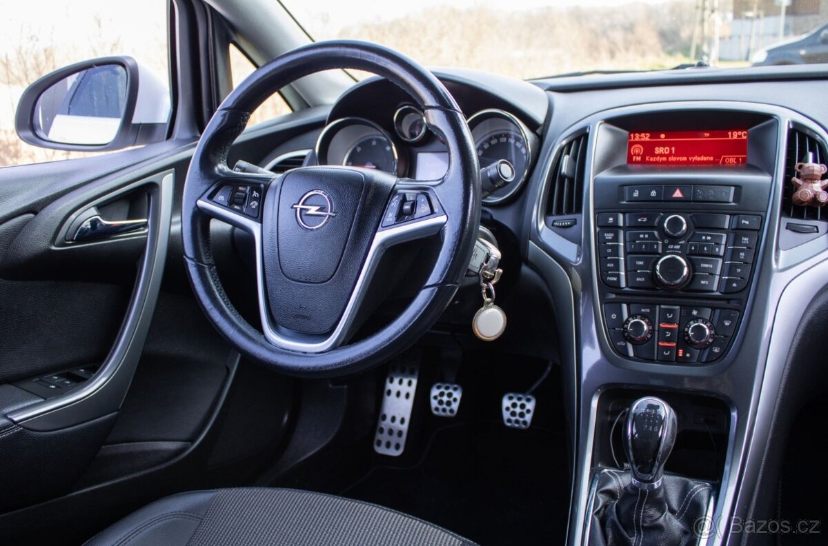 Opel Astra Notchback 1.7 CDTI 130k Cosmo - 13
