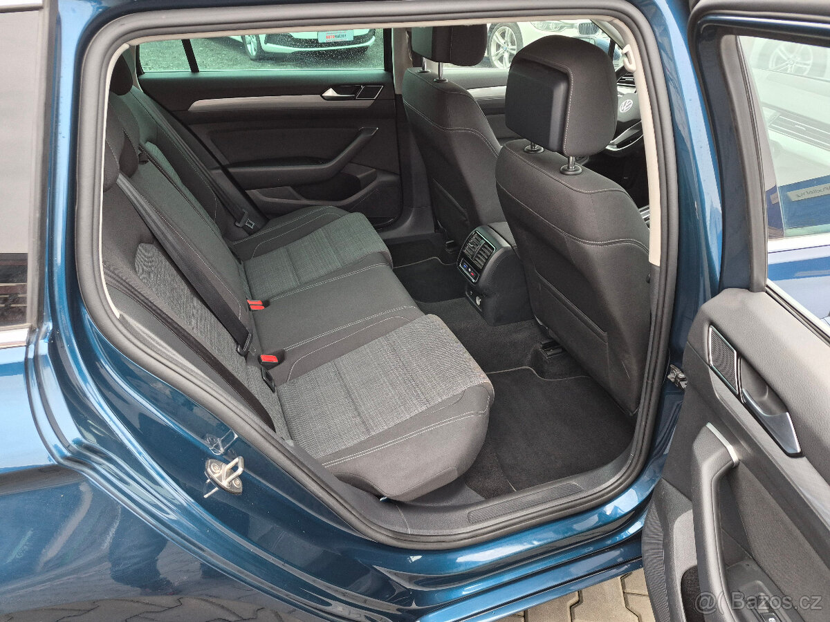 VW Passat 2.0TDI/DSG/110KW/ACC/NAVI/ - 13