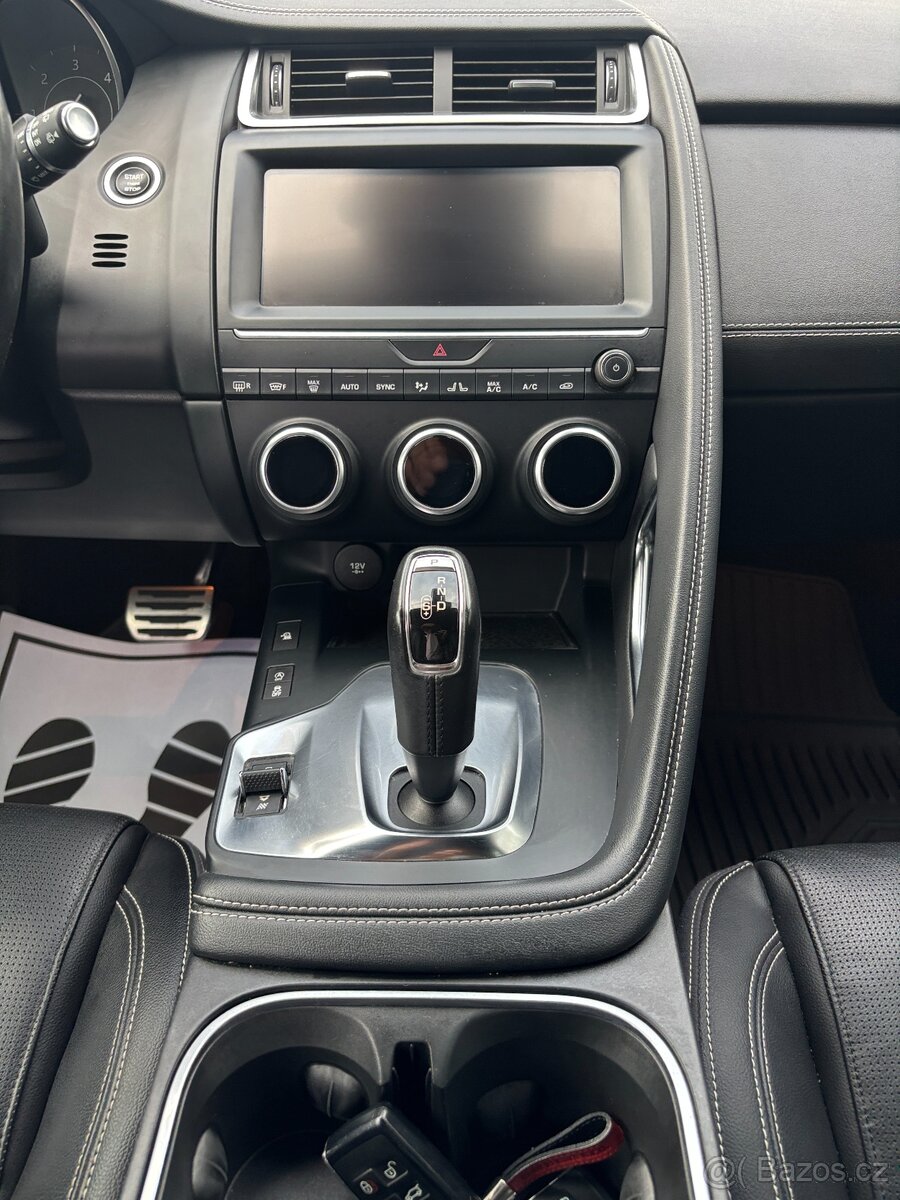 Jaguar E-Pace 2.0D180 R-Dynamic S 4WD AT ČR 4x4 - 13