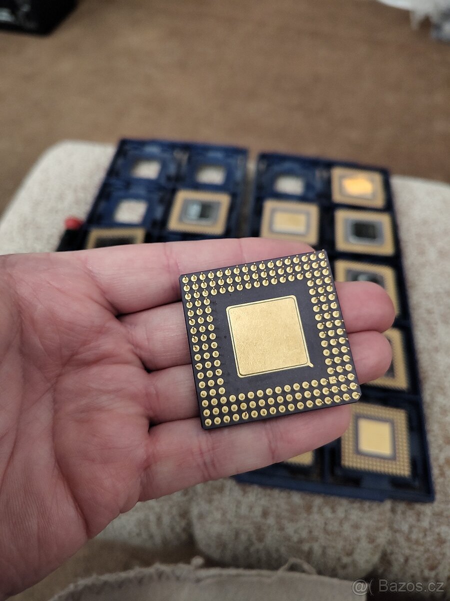 Sbírka starých procesoru 30 kusů - 13