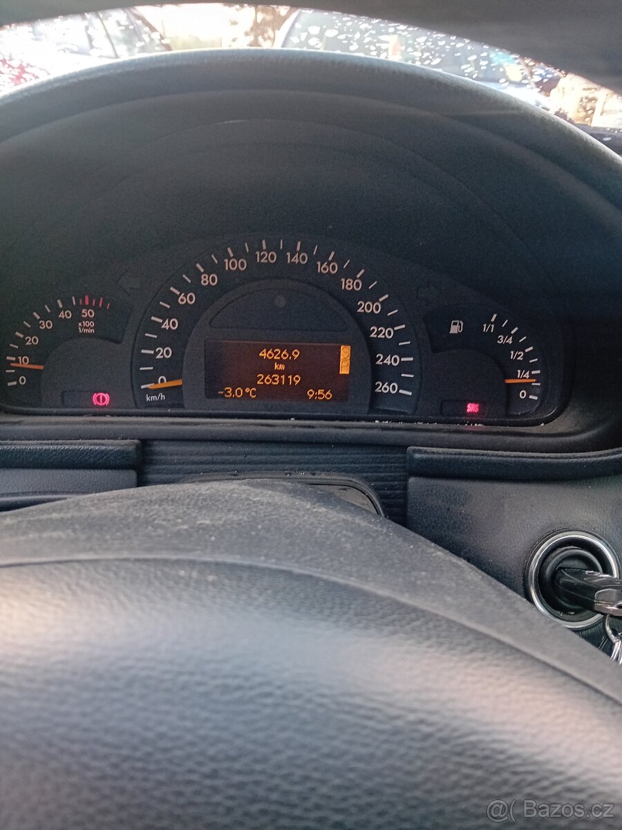 Mercedes Benz W203 kombi C270CDI - 13