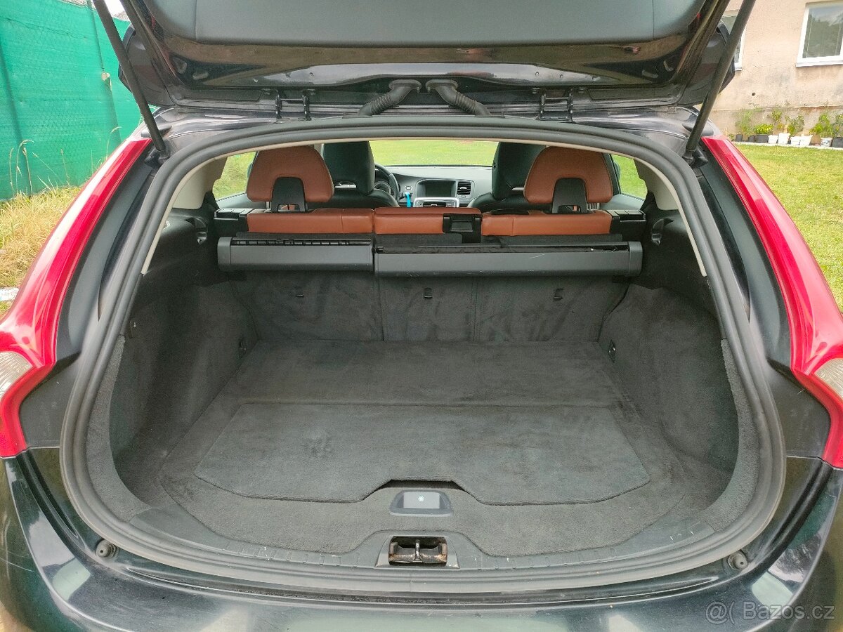 VOLVO V60 2.0 Diesel 2012 MAX výbava - 13