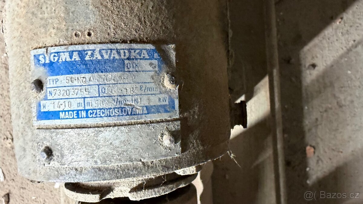 ELEKTROMOTOR S ČERPADLEM - 13