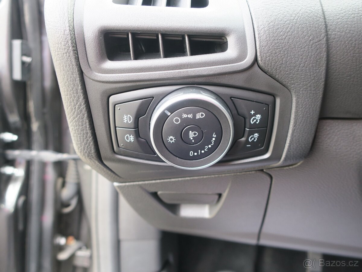 Ford Focus 1.0 i 74 kW - 13