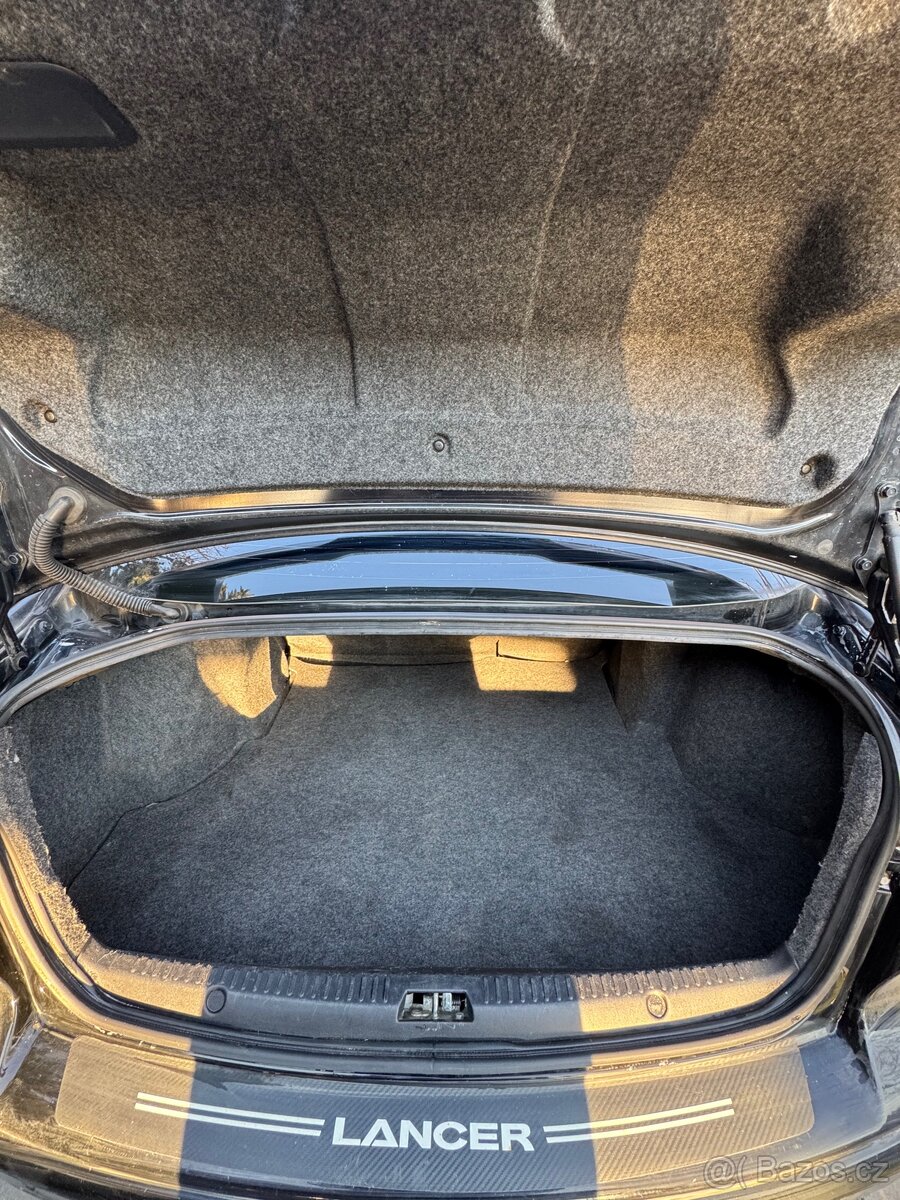 Mitsubishi Lancer - 13