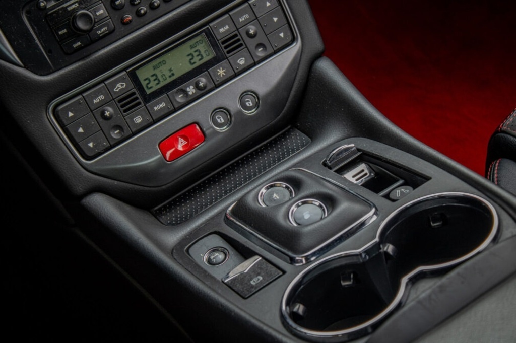 Maserati GranTurismo S 4.7 V8 - 13