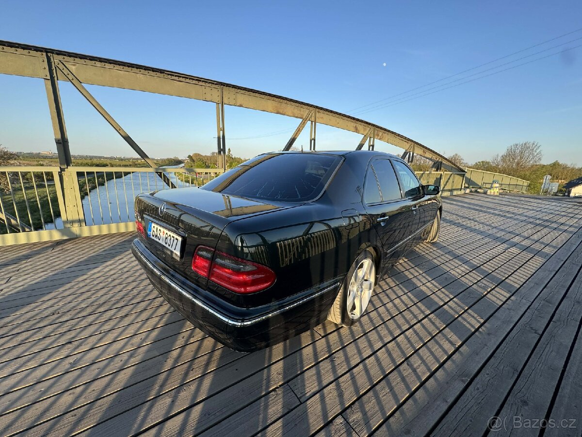 Mercedes-Benz w210 E320 - 13