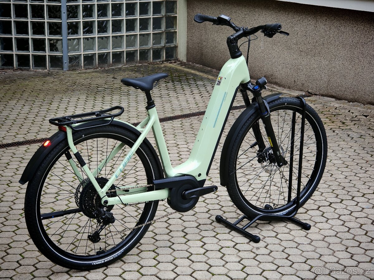 Cube Kathmandu Hybrid One 800 - 13