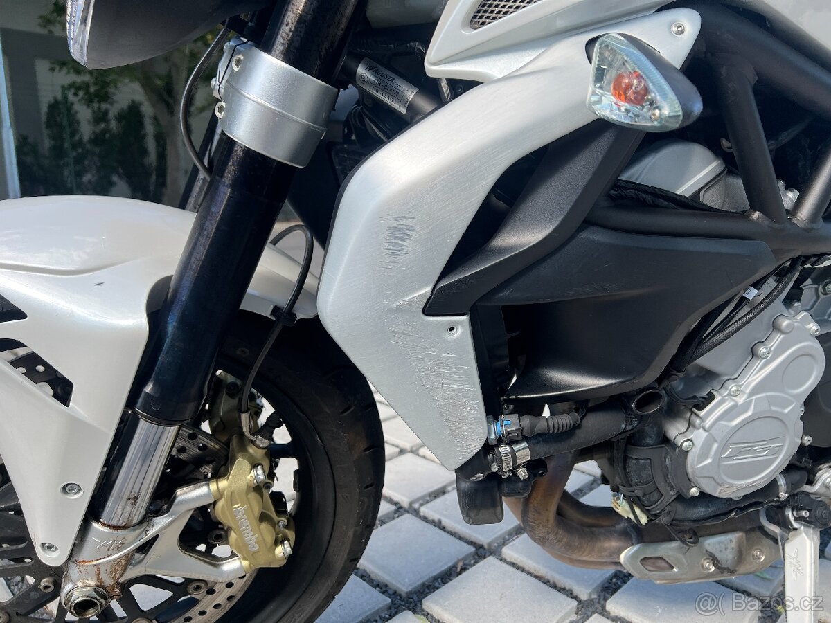 MV Agusta Brutale 675 - 13