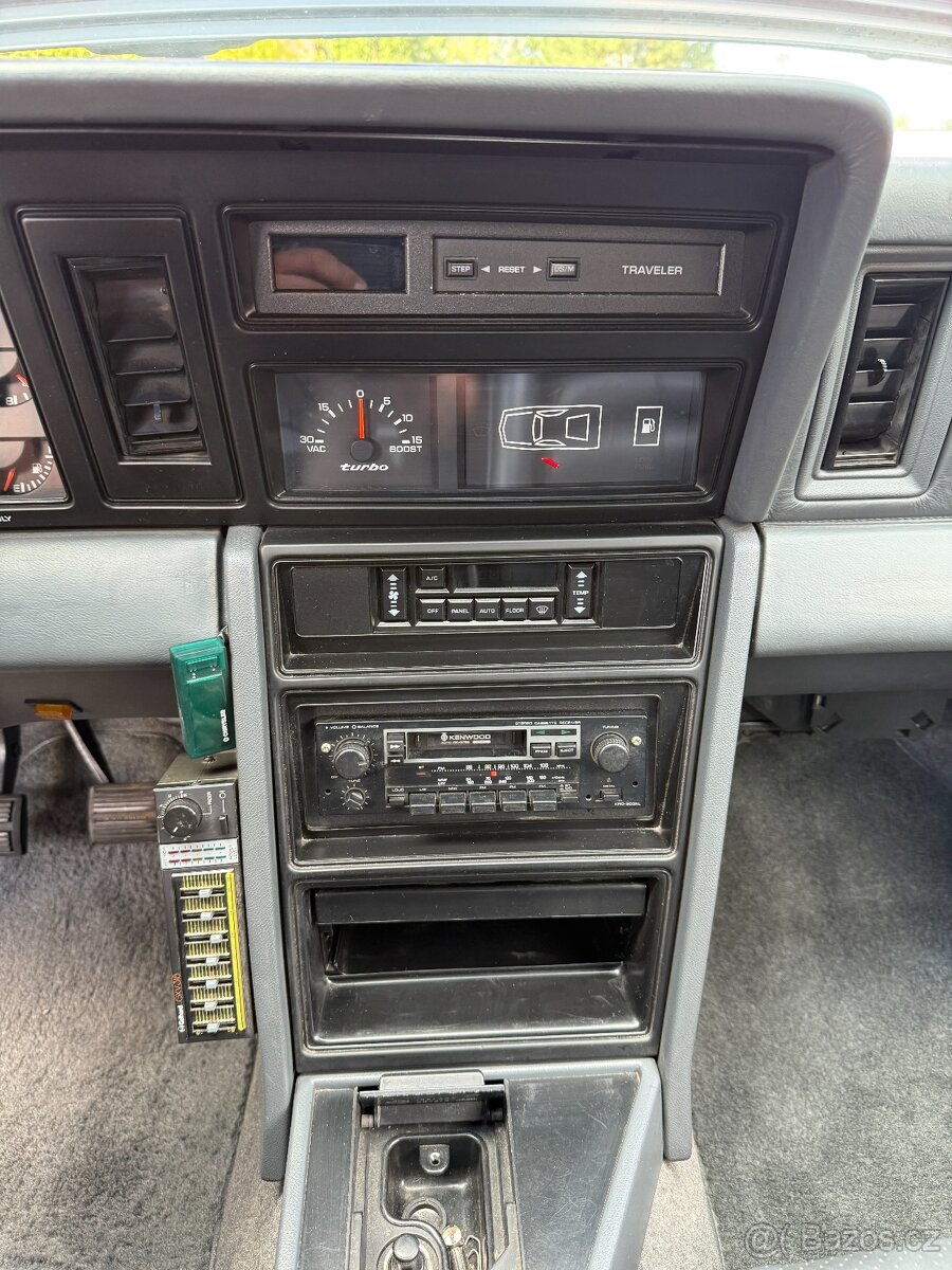 Chrysler Le Baron Cabrio 2.2 Turbo GTC - 13