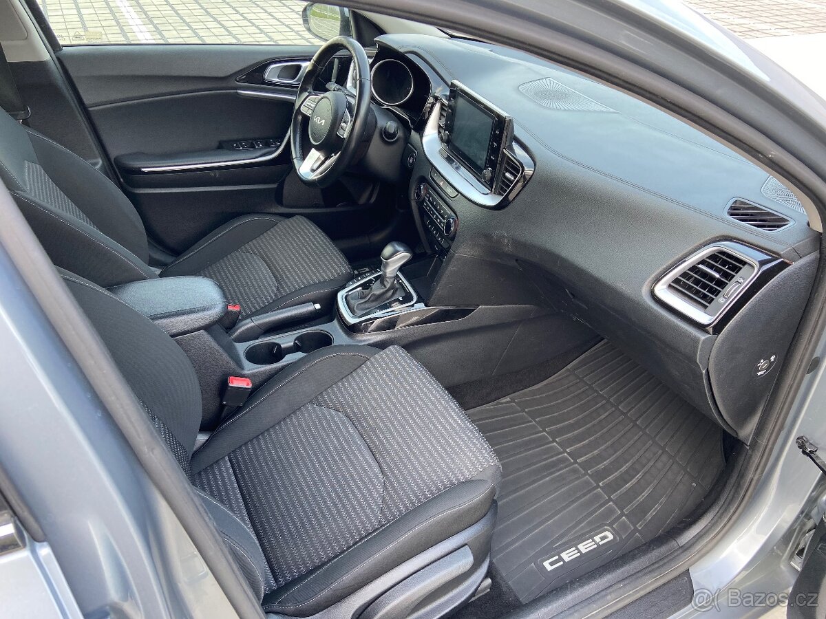 KIA CEED SW model 2022 - 13