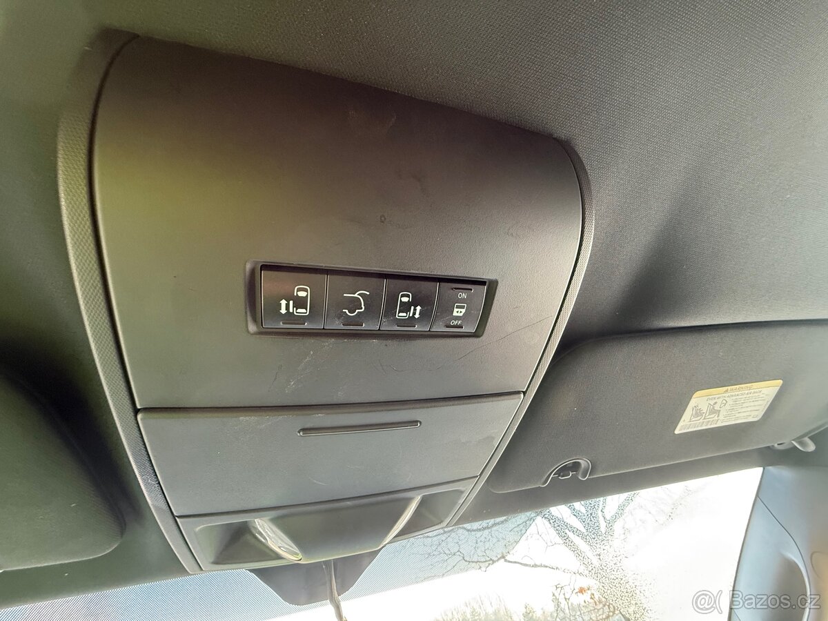 Dodge Grand Caravan - 13