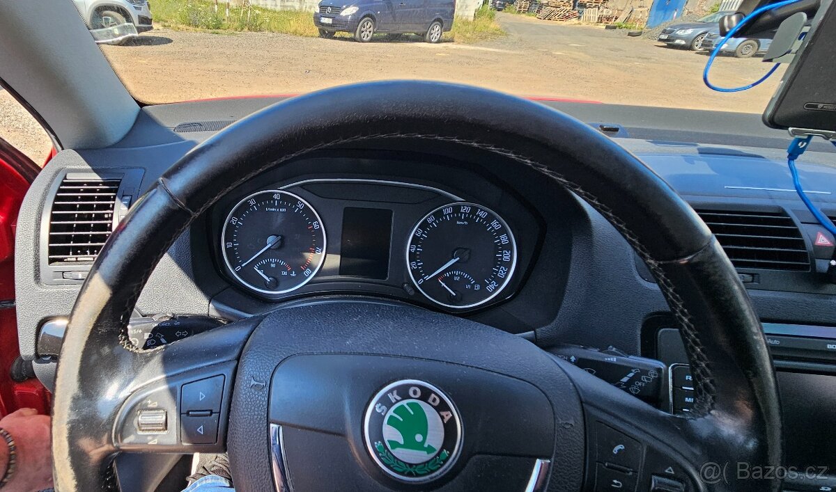 Škoda Octavia 1.8 Tsi Laurin&Klement - 13