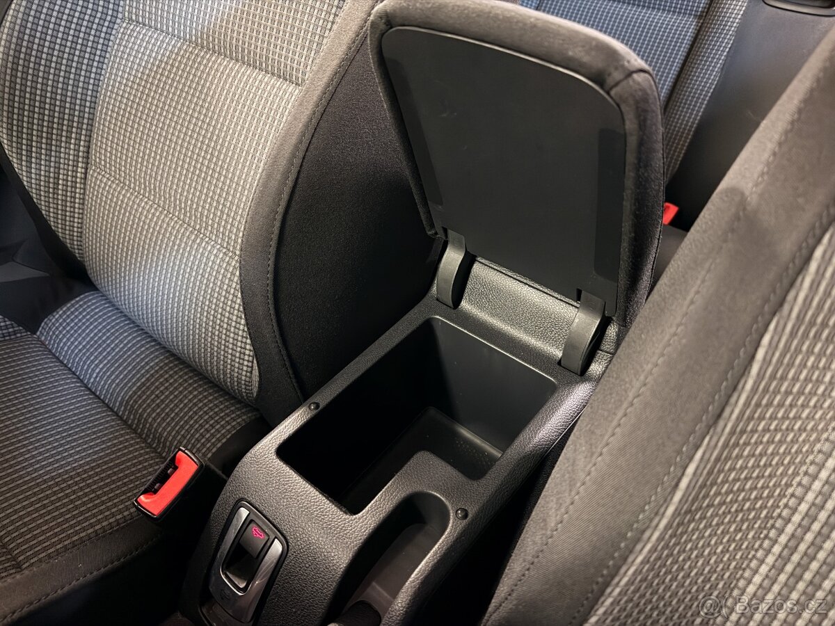 Volkswagen EOS nebouraný - 13