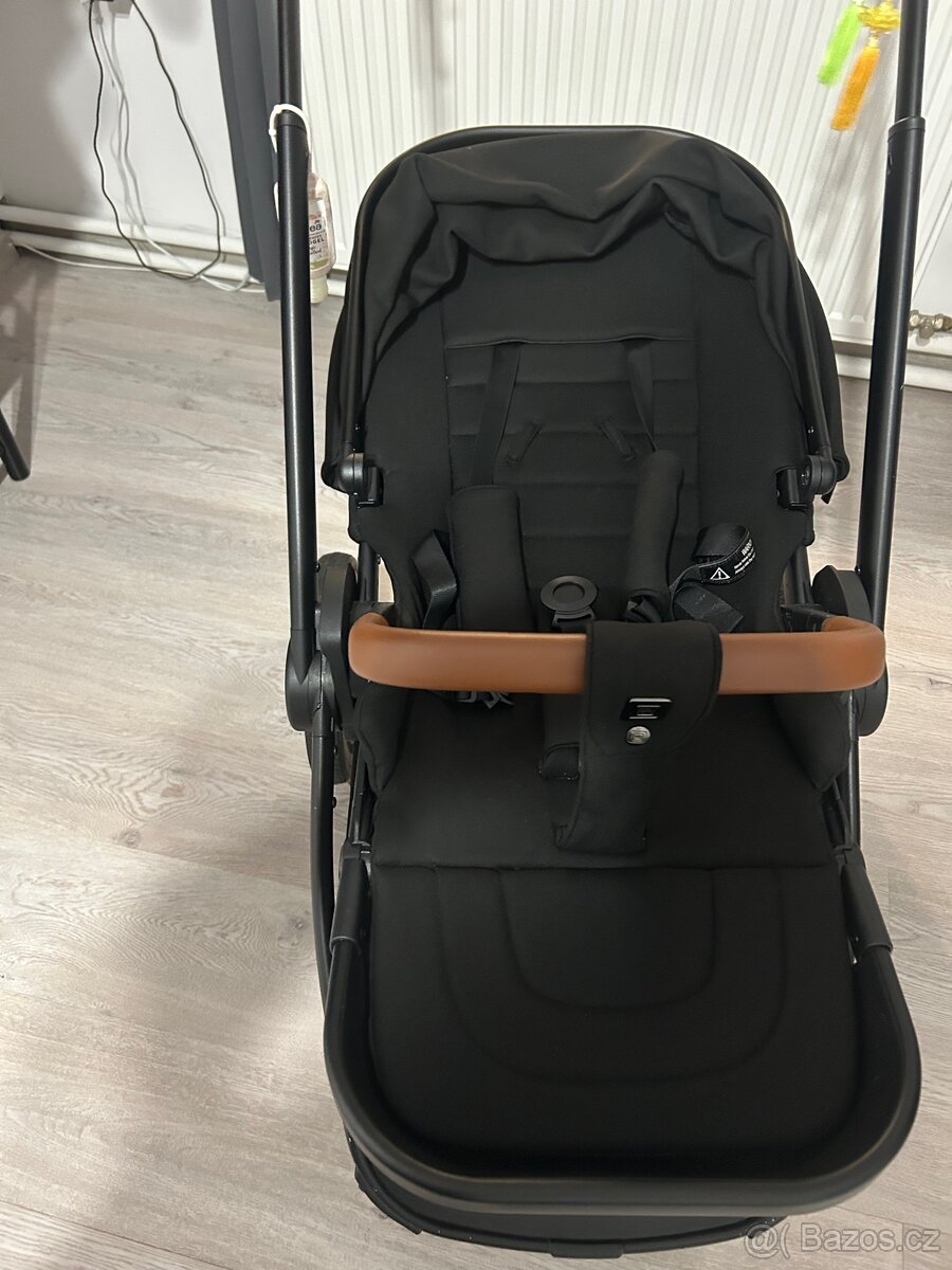 Prodám kočárek značky MOON - 13
