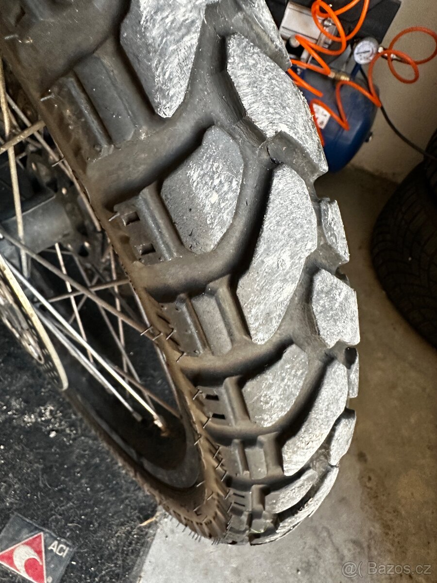 Triumph Tiger 800 XCa - 13