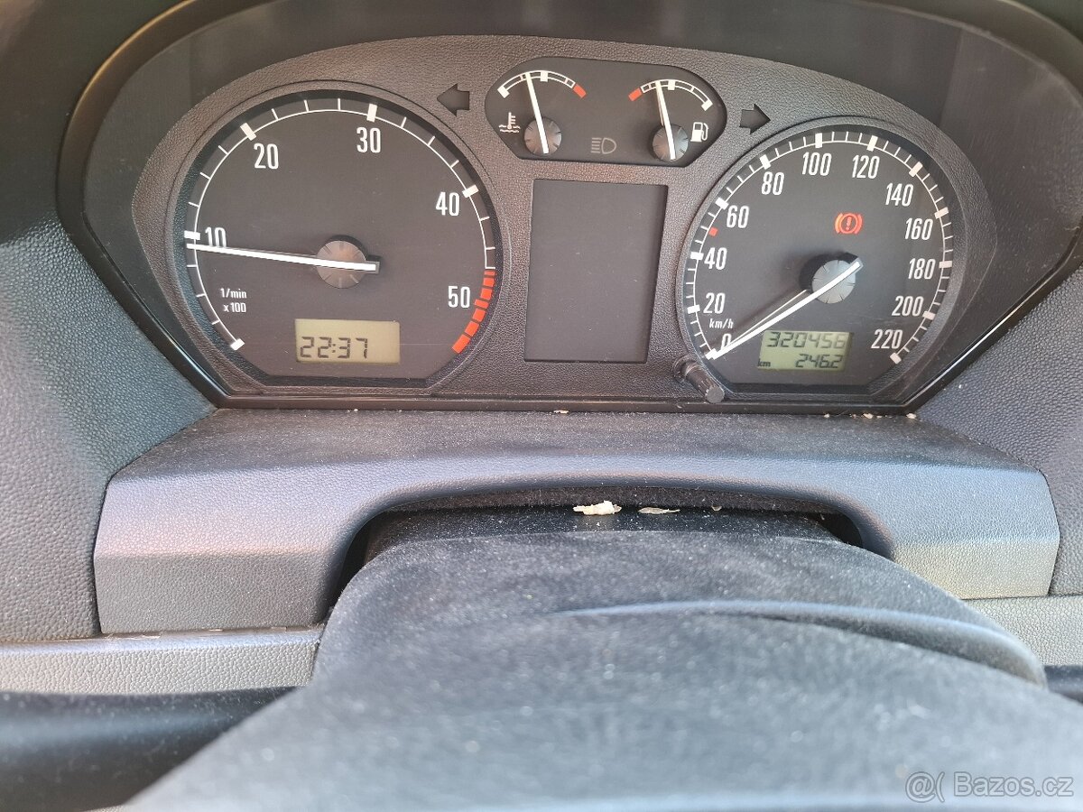 Škoda Fabia 1.9 SDI Kombi Klima Model 2003 Nová Stk - 13