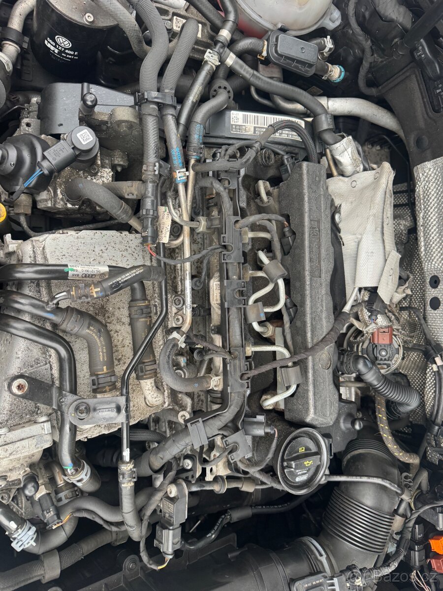 Prodám náhradní díly na ve golf 7 - 13