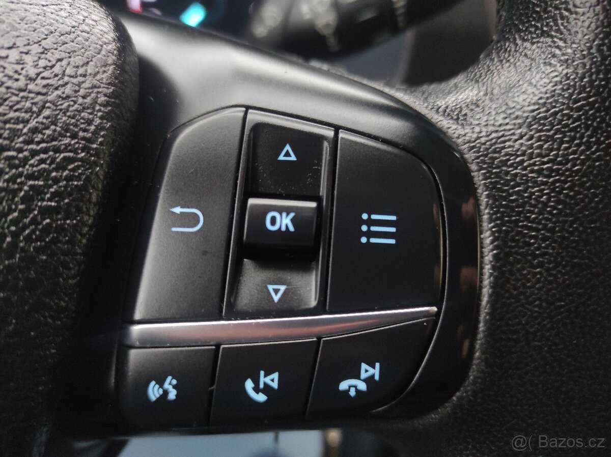 Ford Transit Custom, 2,0EcoBlue L2, 6 míst, Tažné - 13