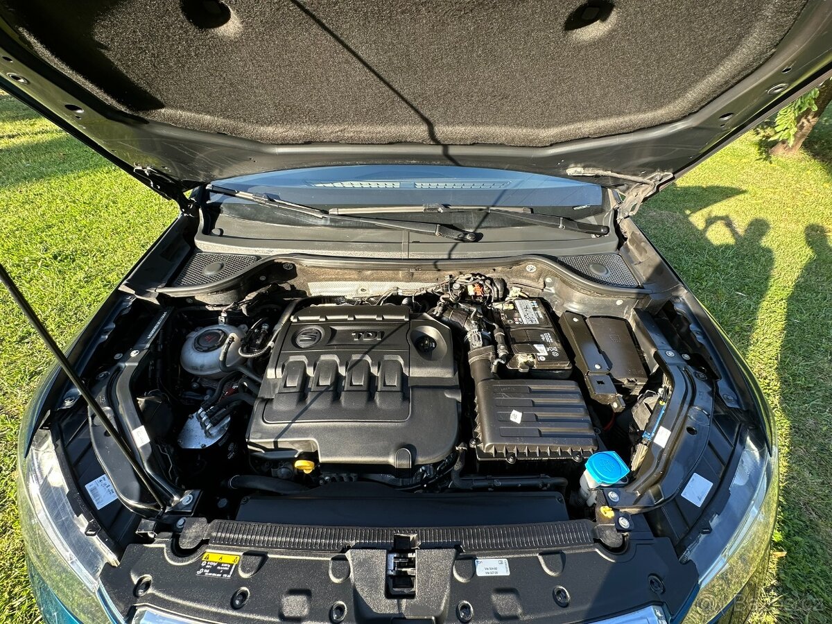 Seat ATECA 1.6 TDI 85 kW – skvělý stav, el. kufr, tažné - 13