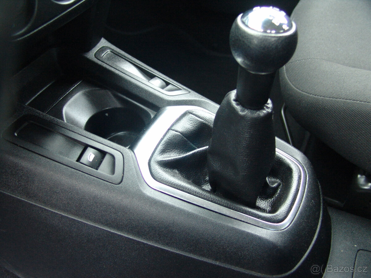 Peugeot 301 1.2i ČR 2013 - 13