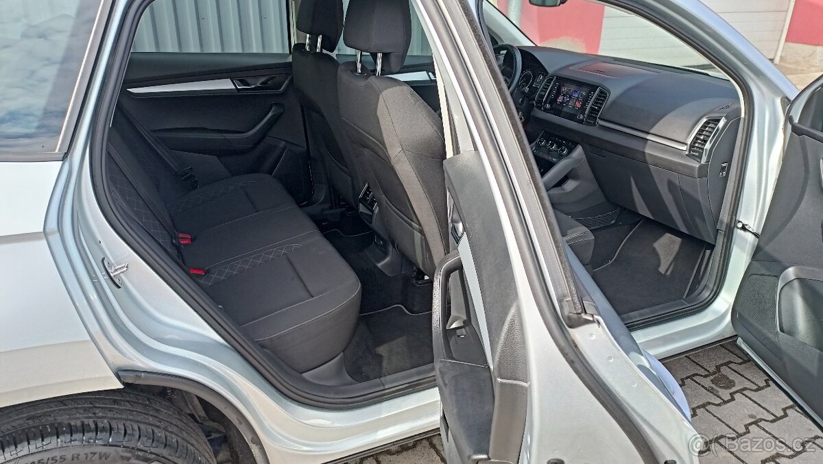 ŠKODA KAROQ 1,6 TDi DSG 2018 186t km pěkný,bez koroze - 13