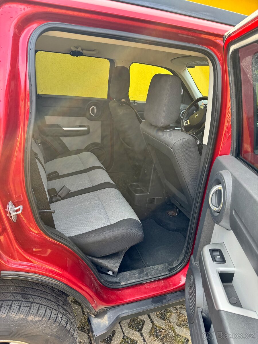 Dodge NITRO 2.8 - 13