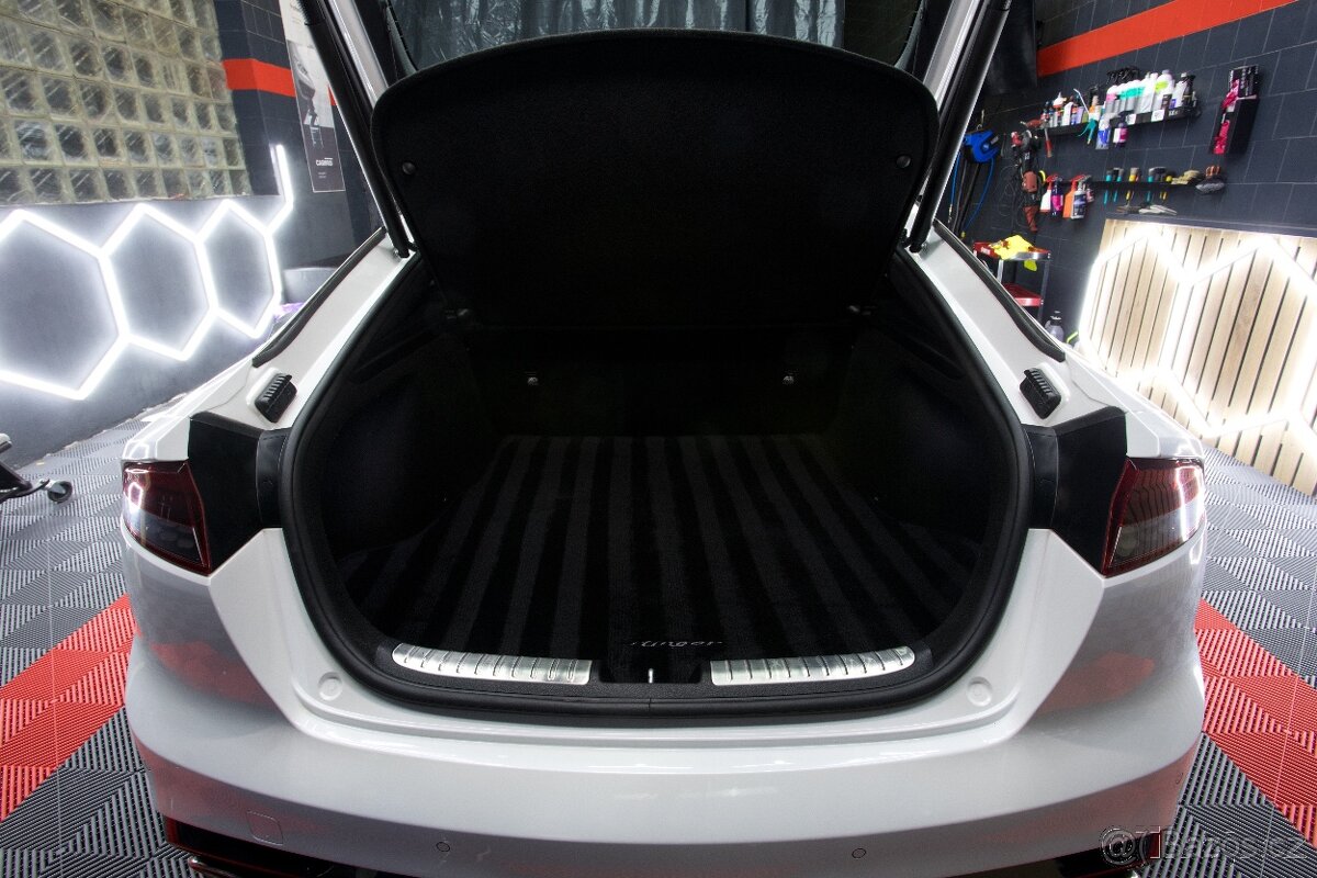 Kia Stinger GT 3.3 V6 1.Majitel Servis jen Kia DPH - 13