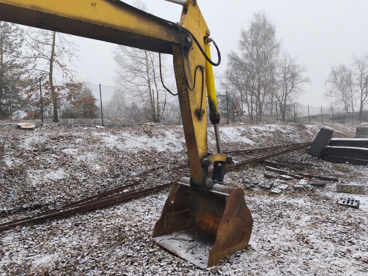 CATERPILLAR 215D LC - 13